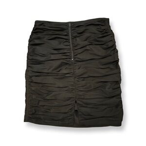 Calvin Klein black Ruched Skirt Fun and Flirty Size Medium